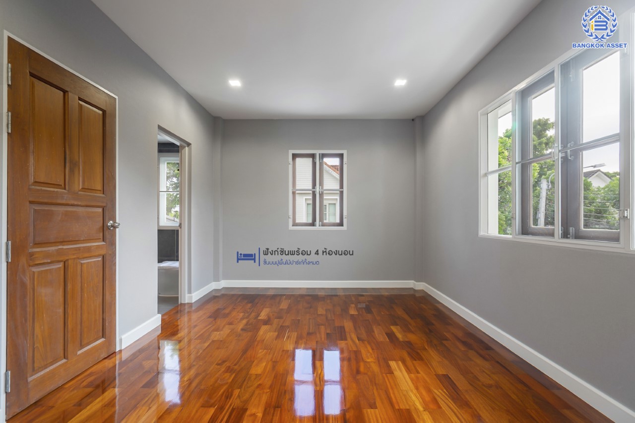 คฤหาสน์มือสองตกแต่งใหม่ ม.ลัดดารมย์ เพชรเกษม69  ตกแต่งหรูหราดีไซน์สุด Classic เนื้อที่ 103.2 ตร.ว. ฟังก์ชันจัดเต็ม 4 ห้องนอน 4 ห้องน้ำ จอดรถได้ถึง 4 คัน พร้อมพื้นที่สนามหญ้าด้านข้างกว้างกว่า 200 ตร.ม. บนทำเลศักยภาพ เชื่อมต่อหลายเส้นทาง ใกล้เดอะมอลล์บางแค จุดขึ้นทางด่วน "เพชรเกษม" และรถไฟฟ้าสายสีน้ำเงิน "สถานีหลักสอง"...